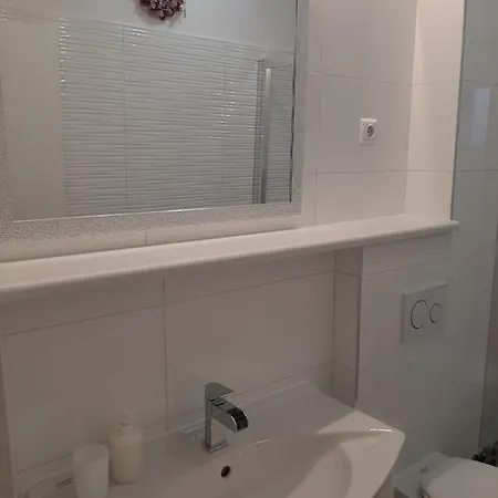 Apartment Hajdi *